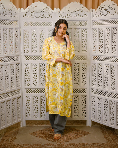 Gul-e-Zar (Golden Bloom)