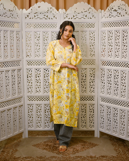 Gul-e-Zar (Golden Bloom)