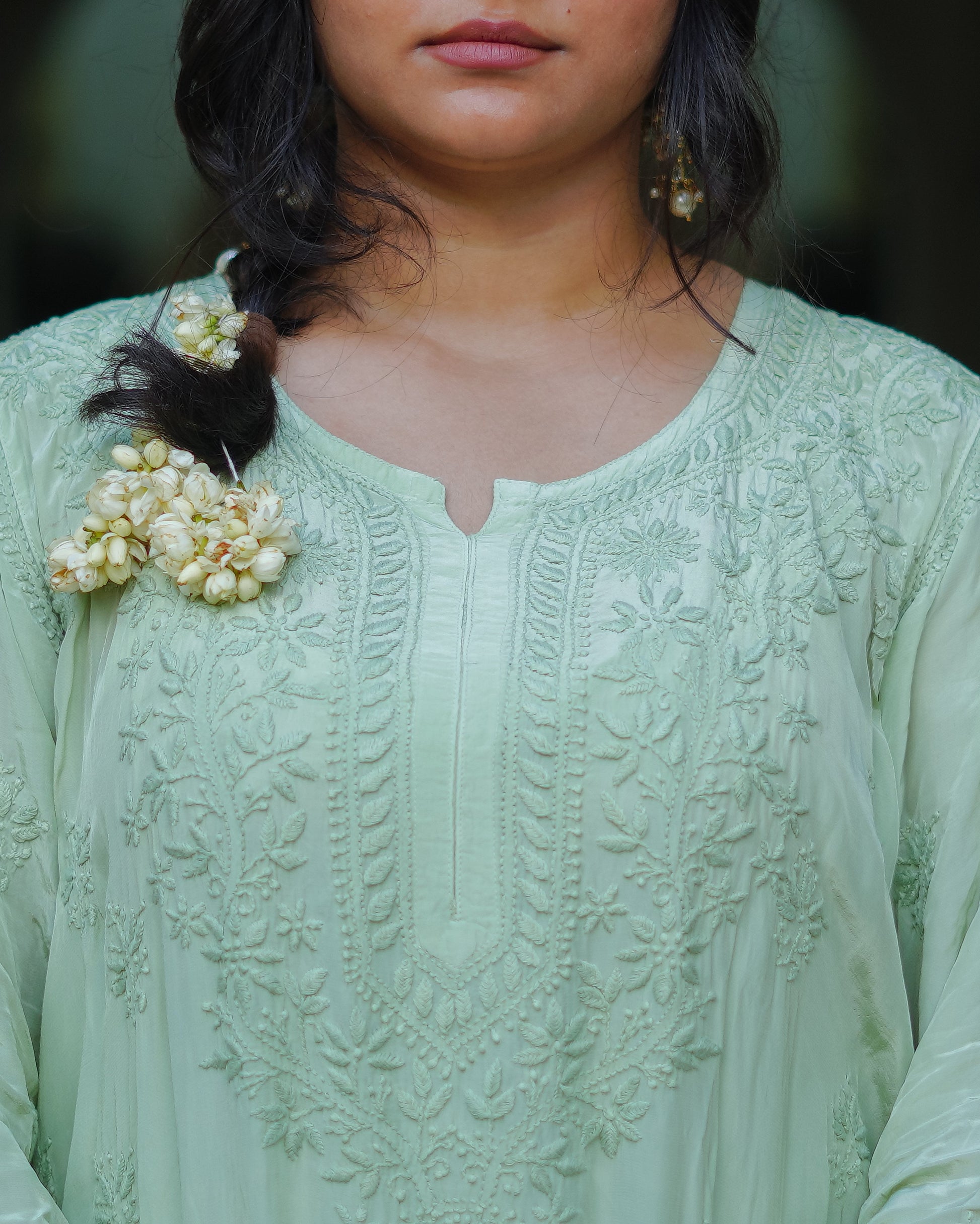 Mehfil e Sabz (Olive Grace)