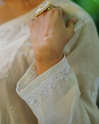 Subah-e-Noor (Ivory Whisper)