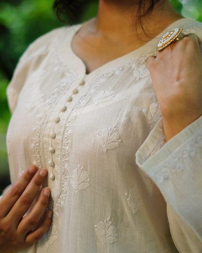 Subah-e-Noor (Ivory Whisper)
