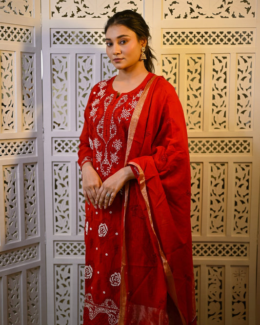 Gul - e - Laal (Scarlet Grace) Red Chanderi Chikankari Kurta & Dupatta with Moti (pearl) Work - Nooriyat