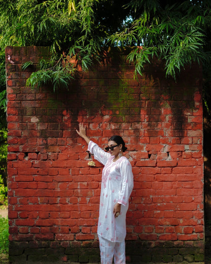 Sada - e - Noor (Whispered Bloom) - Nooriyat